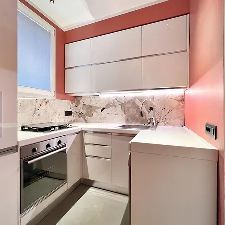 Ur Nest Santo Stefano G *