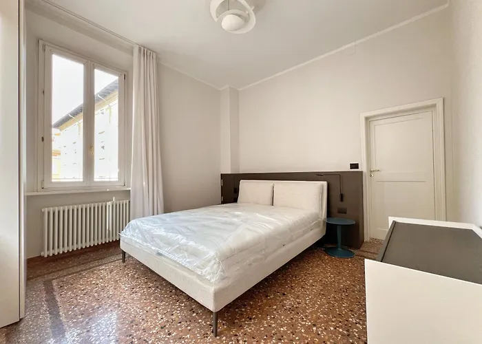 Ur Nest Santo Stefano G Bolonya